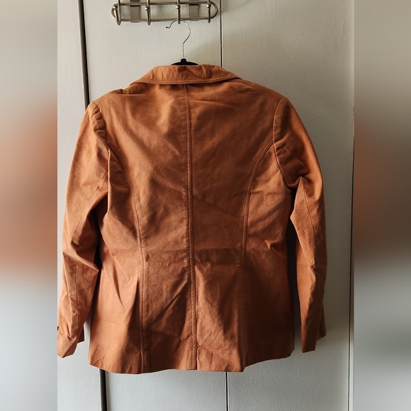 Suede Vintage Blazer and Skirt Set - Picture 4 of 10